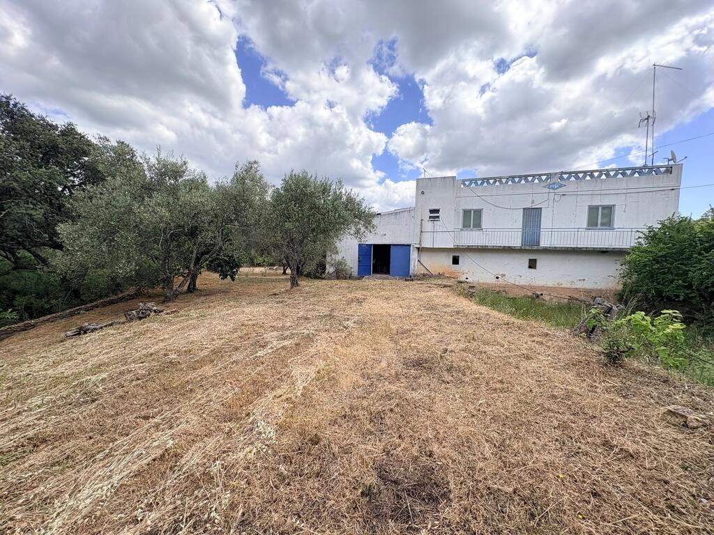 Country house For Sale in São Brás de Alportel Country house For Sale in São Brás de Alportel