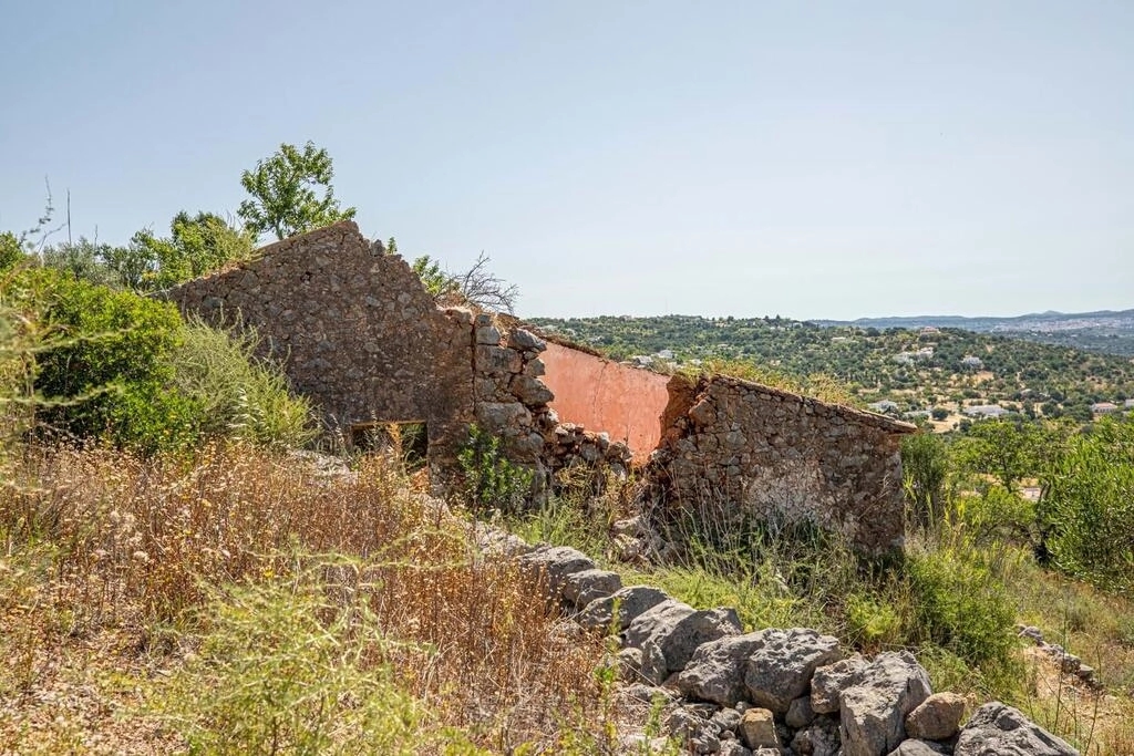 Ruin à vendre à Loulé (São Sebastião) Ruin à vendre à Loulé (São Sebastião)