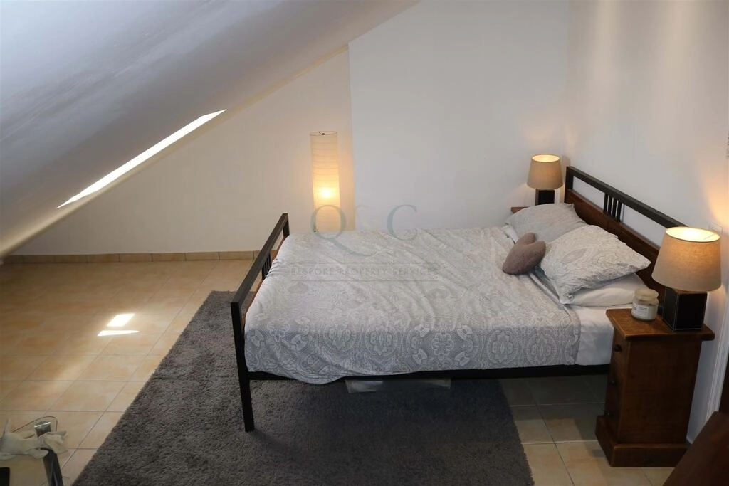 Apartment avec 4 chambres à vendre à Santa Bárbara de Nexe Apartment avec 4 chambres à vendre à Santa Bárbara de Nexe