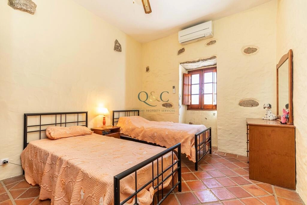 Farmhouse com 5 quartos à venda em São Brás de Alportel Farmhouse com 5 quartos à venda em São Brás de Alportel