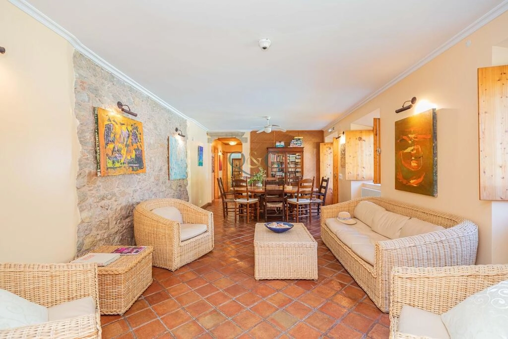 Farmhouse avec 9 chambres à vendre à São Brás de Alportel Farmhouse avec 9 chambres à vendre à São Brás de Alportel