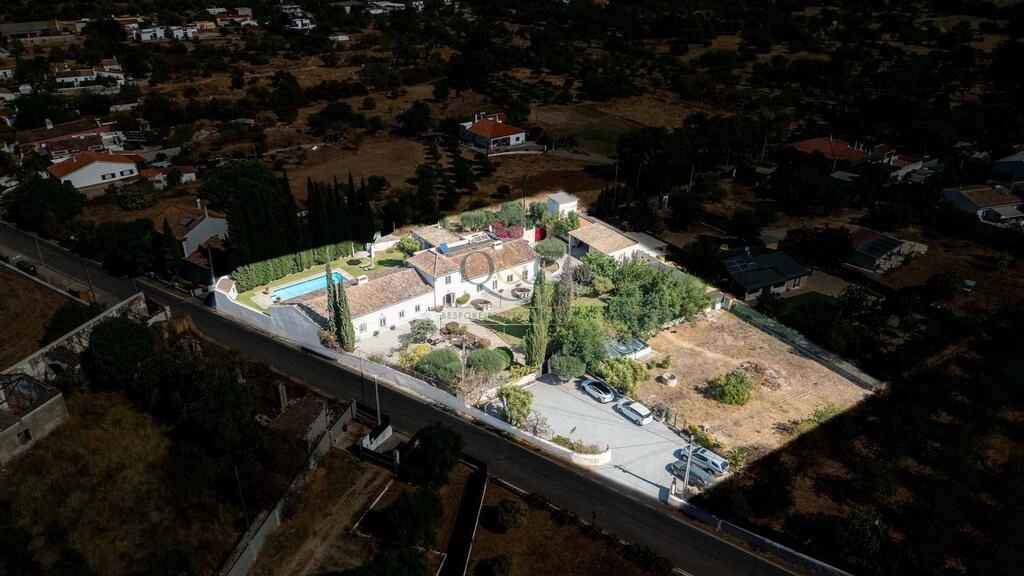 Farmhouse avec 9 chambres à vendre à São Brás de Alportel Farmhouse avec 9 chambres à vendre à São Brás de Alportel