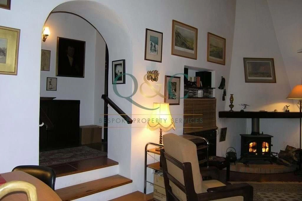 Villa com 2 quartos à venda em Querença Villa com 2 quartos à venda em Querença