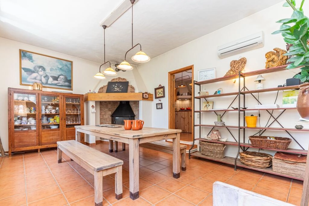 3 Bedroom Villa For Sale in Benafim 3 Bedroom Villa For Sale in Benafim