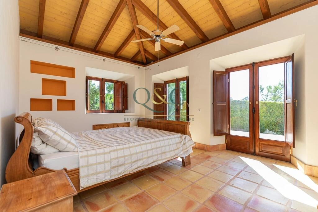 3 Bedroom Villa For Sale in Loulé (São Clemente) 3 Bedroom Villa For Sale in Loulé (São Clemente)