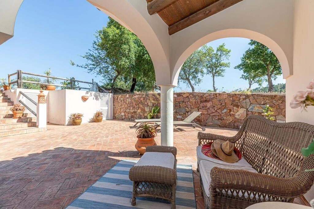 3 Bedroom Villa For Sale in Salir 3 Bedroom Villa For Sale in Salir