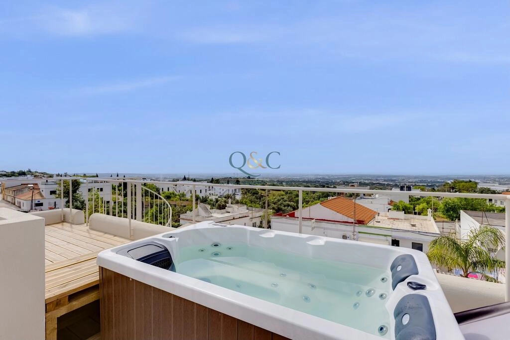 3 Bedroom Villa For Sale in Santa Bárbara de Nexe 3 Bedroom Villa For Sale in Santa Bárbara de Nexe
