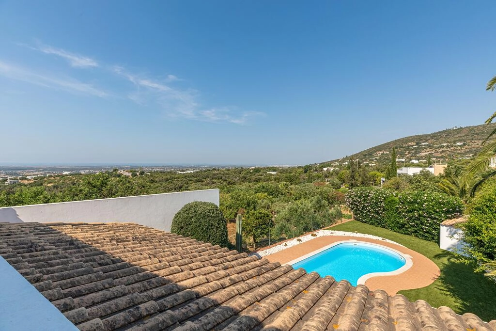 3 Bedroom Villa For Sale in Santa Bárbara de Nexe 3 Bedroom Villa For Sale in Santa Bárbara de Nexe