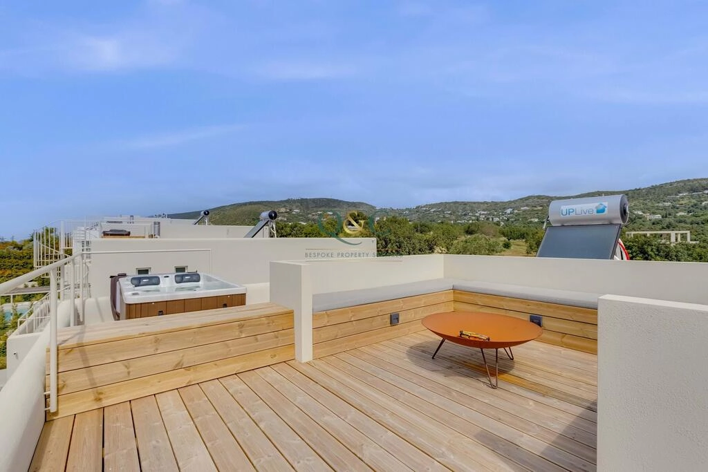 Villa avec 3 chambres à vendre à Santa Bárbara de Nexe Villa avec 3 chambres à vendre à Santa Bárbara de Nexe