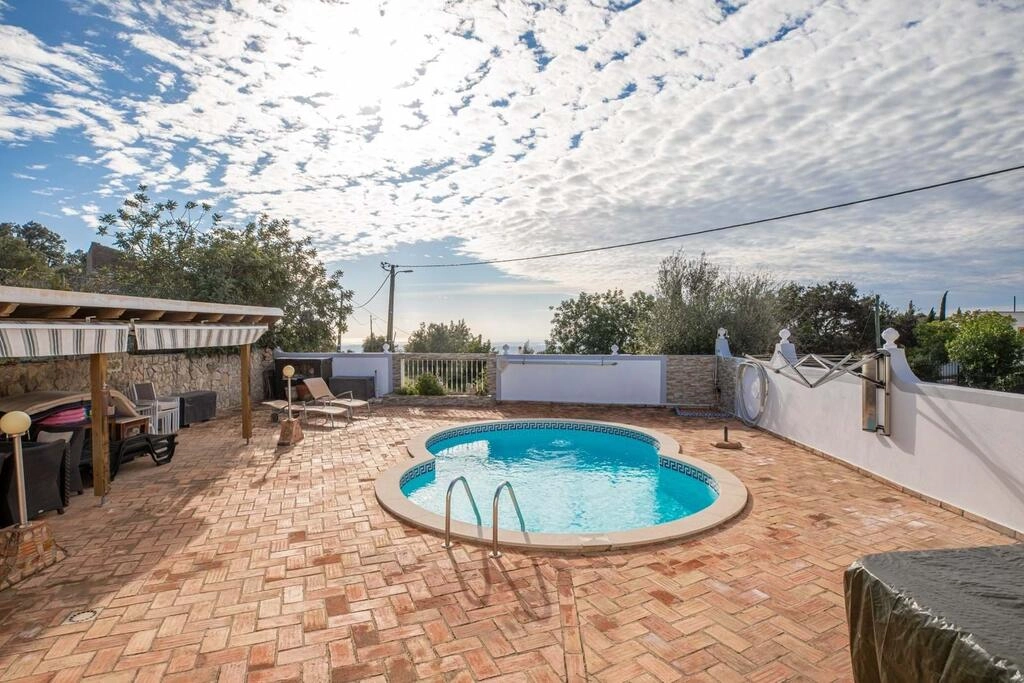 Villa avec 3 chambres à vendre à São Brás de Alportel Villa avec 3 chambres à vendre à São Brás de Alportel