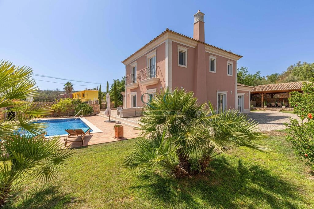 Villa avec 3 chambres à vendre à São Brás de Alportel Villa avec 3 chambres à vendre à São Brás de Alportel