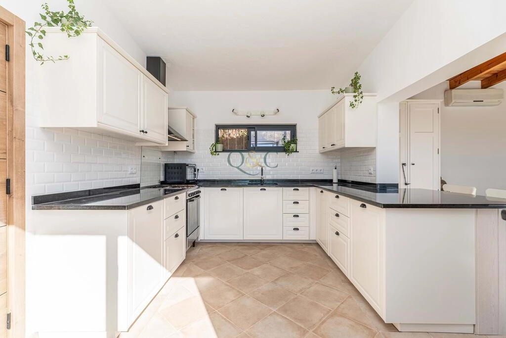 Villa avec 3 chambres à vendre à São Brás de Alportel Villa avec 3 chambres à vendre à São Brás de Alportel