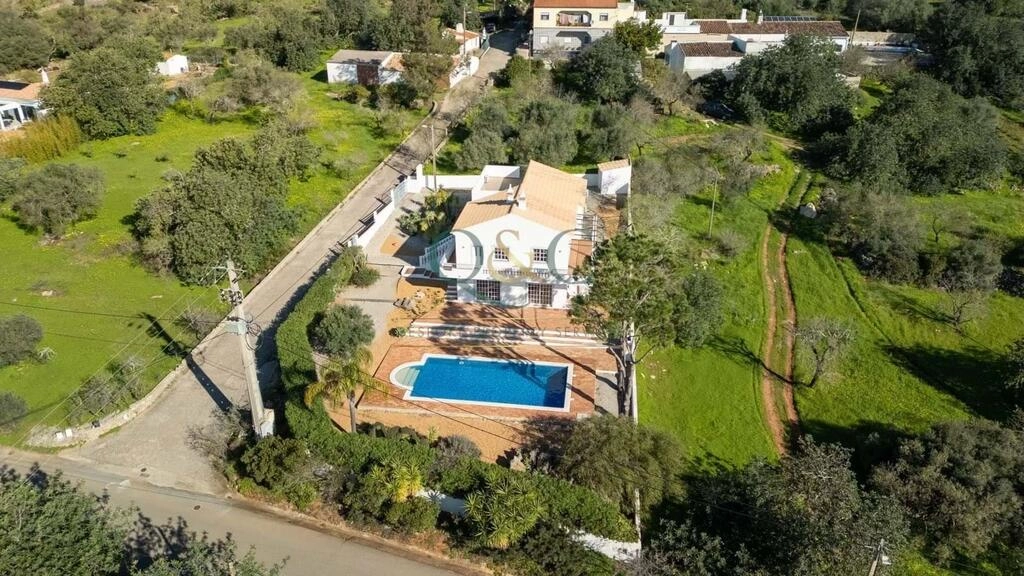 Villa avec 3 chambres à vendre à São Brás de Alportel Villa avec 3 chambres à vendre à São Brás de Alportel