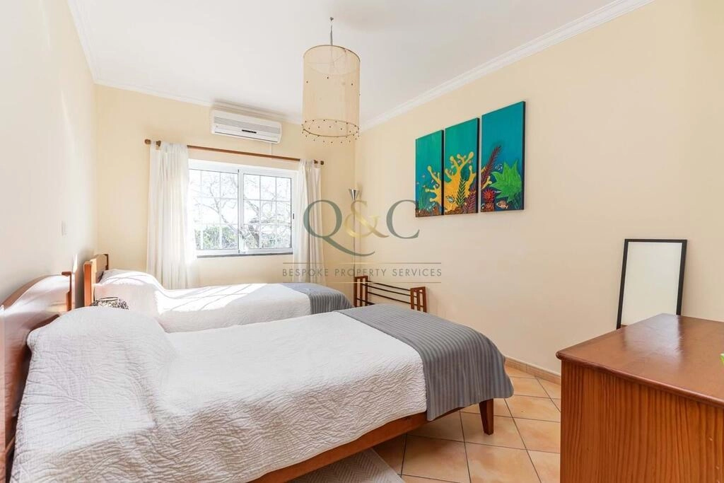 Villa avec 3 chambres à vendre à São Brás de Alportel Villa avec 3 chambres à vendre à São Brás de Alportel