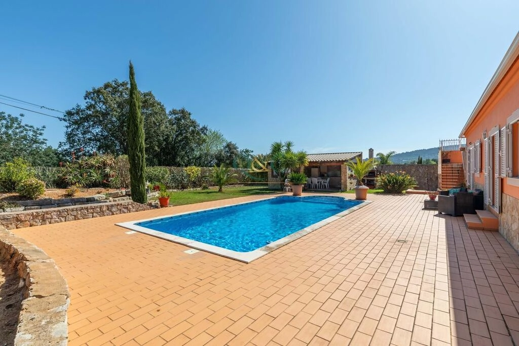 Villa avec 3 chambres à vendre à São Brás de Alportel Villa avec 3 chambres à vendre à São Brás de Alportel