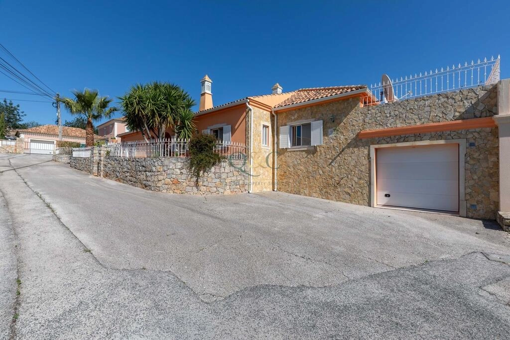 Villa avec 3 chambres à vendre à São Brás de Alportel Villa avec 3 chambres à vendre à São Brás de Alportel