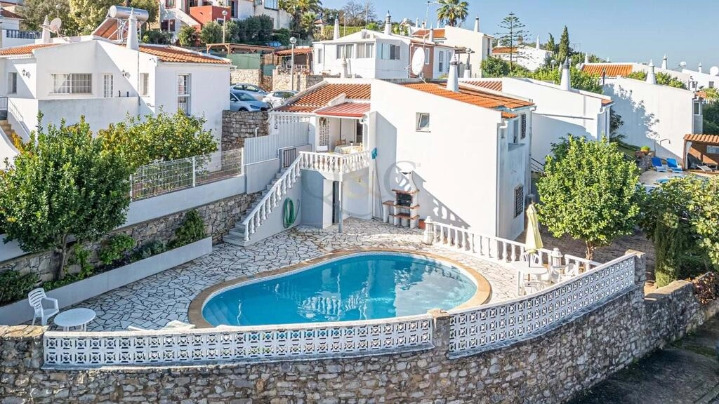 Villa avec 3 chambres à vendre à São Brás de Alportel Villa avec 3 chambres à vendre à São Brás de Alportel