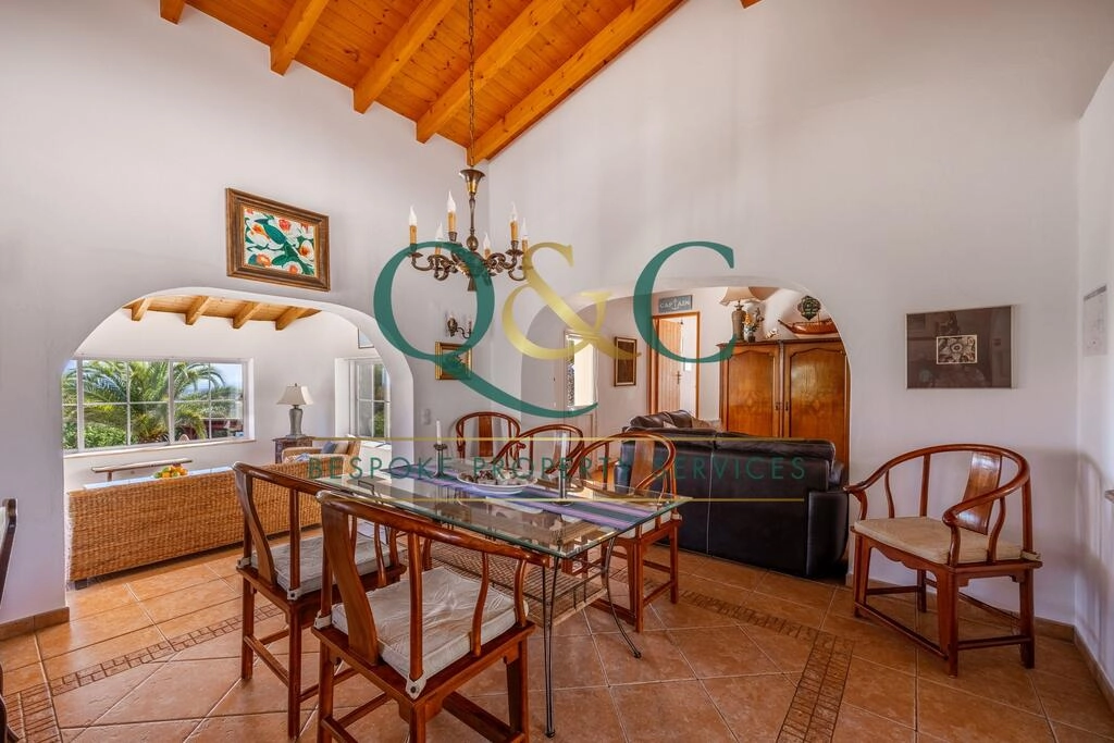 Villa avec 3 chambres à vendre à Moncarapacho Villa avec 3 chambres à vendre à Moncarapacho