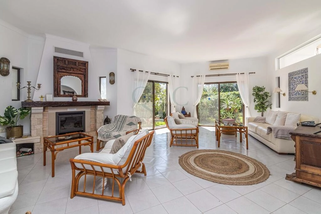Villa avec 3 chambres à vendre à Almancil Villa avec 3 chambres à vendre à Almancil