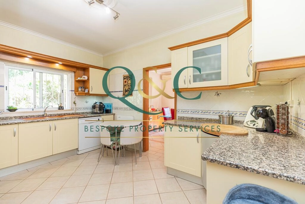 Villa com 3 quartos à venda em Loulé (São Clemente) Villa com 3 quartos à venda em Loulé (São Clemente)