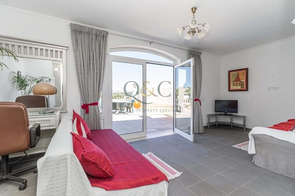 Villa com 3 quartos à venda em Loulé (São Sebastião) Villa com 3 quartos à venda em Loulé (São Sebastião)