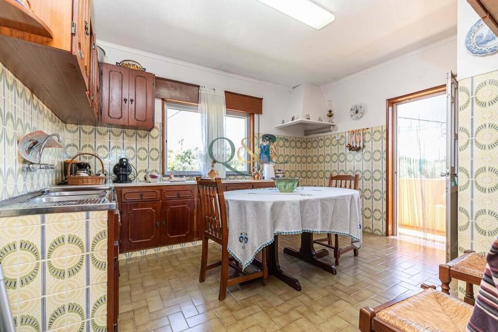 4 Bedroom Villa For Sale in Estoi 4 Bedroom Villa For Sale in Estoi