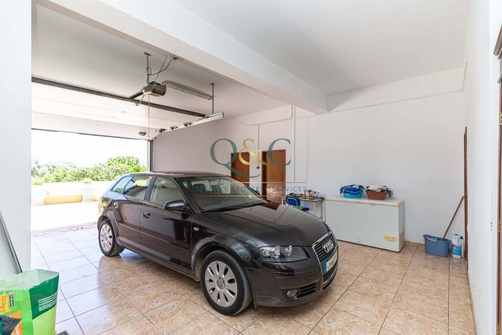 Villa avec 4 chambres à vendre à Estoi Villa avec 4 chambres à vendre à Estoi