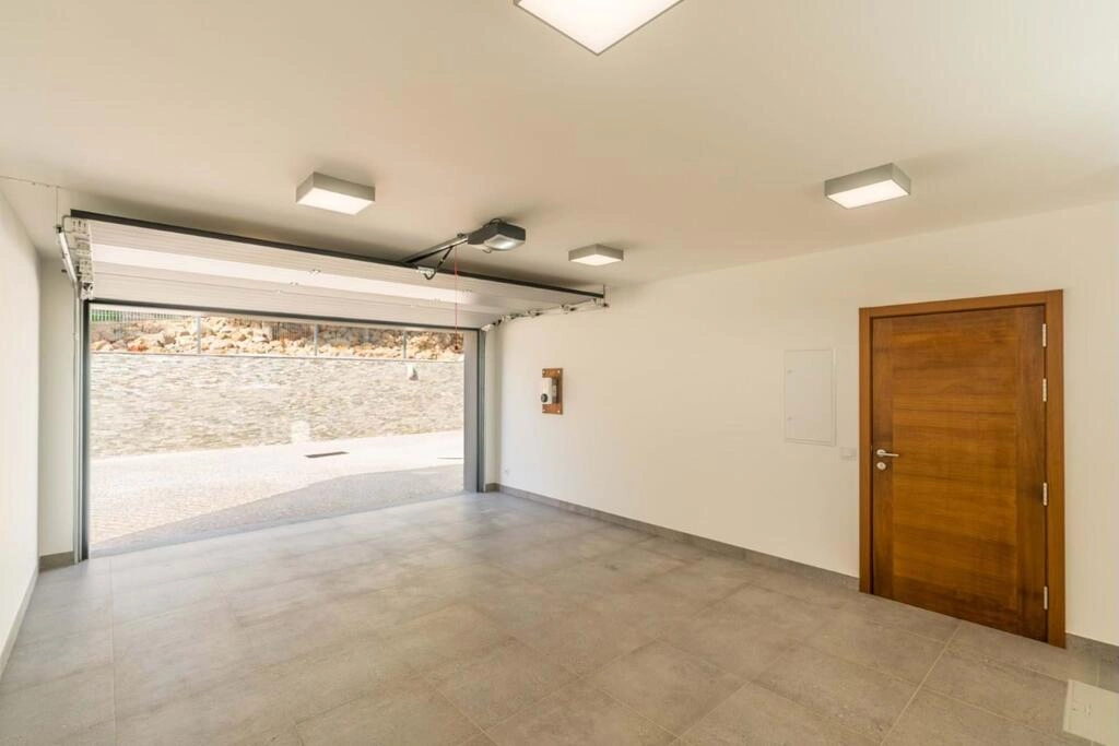 Villa avec 4 chambres à vendre à Santa Bárbara de Nexe Villa avec 4 chambres à vendre à Santa Bárbara de Nexe