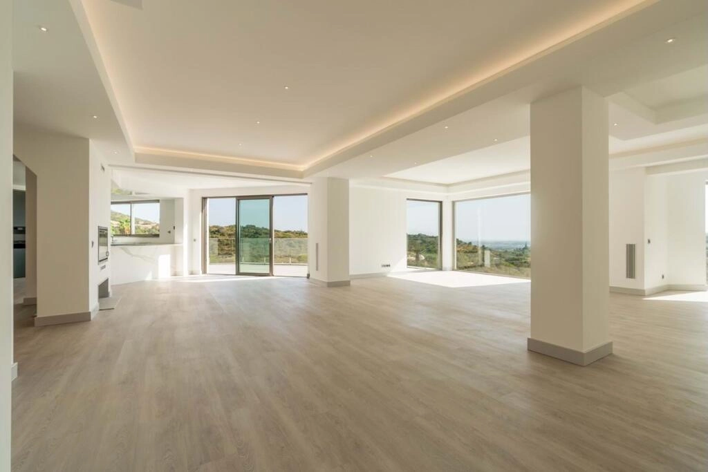 Villa avec 4 chambres à vendre à Santa Bárbara de Nexe Villa avec 4 chambres à vendre à Santa Bárbara de Nexe
