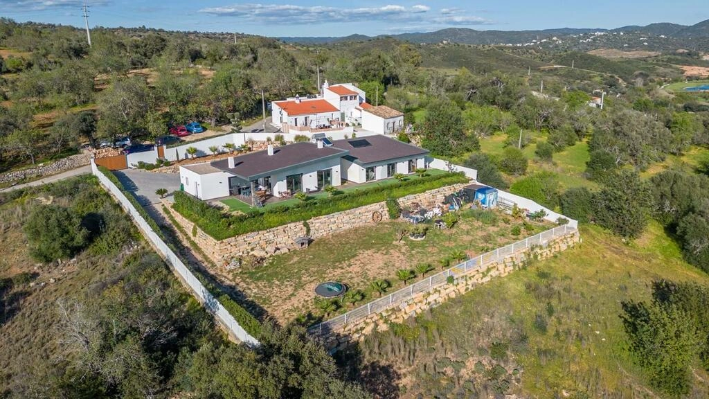 Villa avec 4 chambres à vendre à Querença Villa avec 4 chambres à vendre à Querença