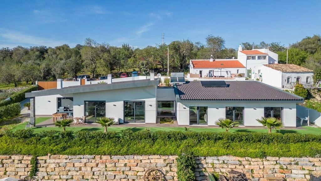 Villa avec 4 chambres à vendre à Querença Villa avec 4 chambres à vendre à Querença