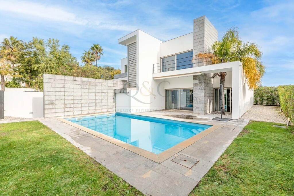 Villa avec 4 chambres à vendre à São Brás de Alportel Villa avec 4 chambres à vendre à São Brás de Alportel