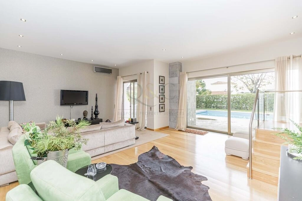 Villa avec 4 chambres à vendre à São Brás de Alportel Villa avec 4 chambres à vendre à São Brás de Alportel