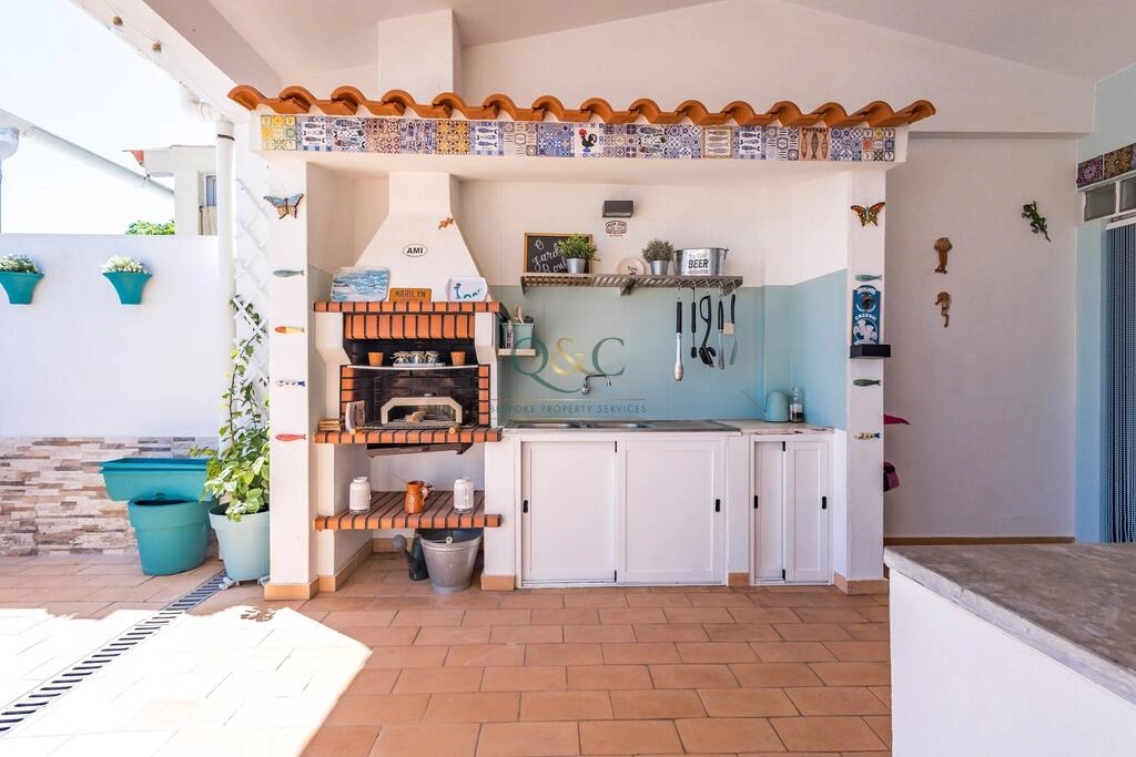 Villa com 3 quartos à venda em Fuseta Villa com 3 quartos à venda em Fuseta