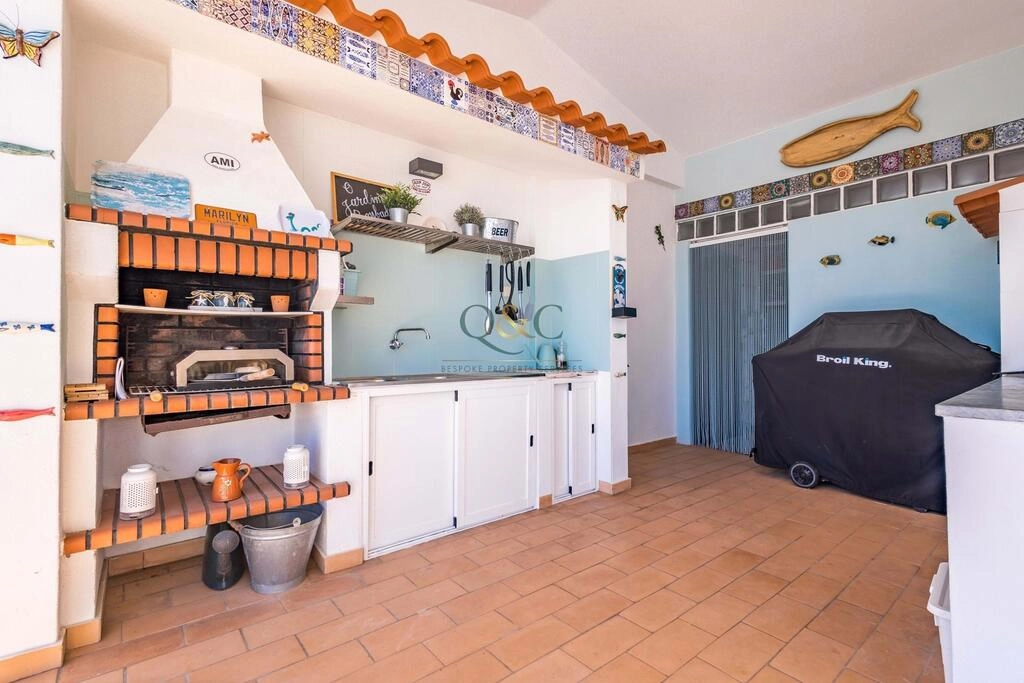 Villa com 3 quartos à venda em Fuseta Villa com 3 quartos à venda em Fuseta