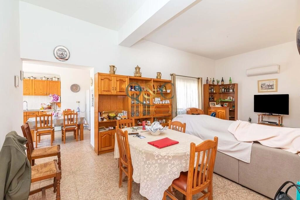 Villa com 4 quartos à venda em Estoi Villa com 4 quartos à venda em Estoi