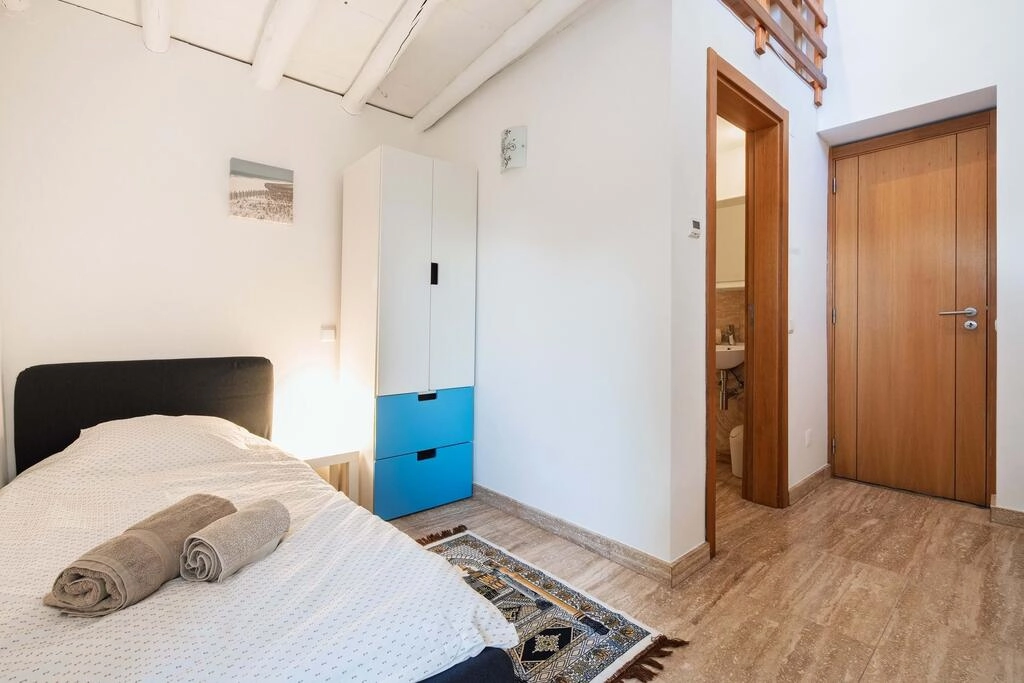 Villa com 4 quartos à venda em Santa Bárbara de Nexe Villa com 4 quartos à venda em Santa Bárbara de Nexe