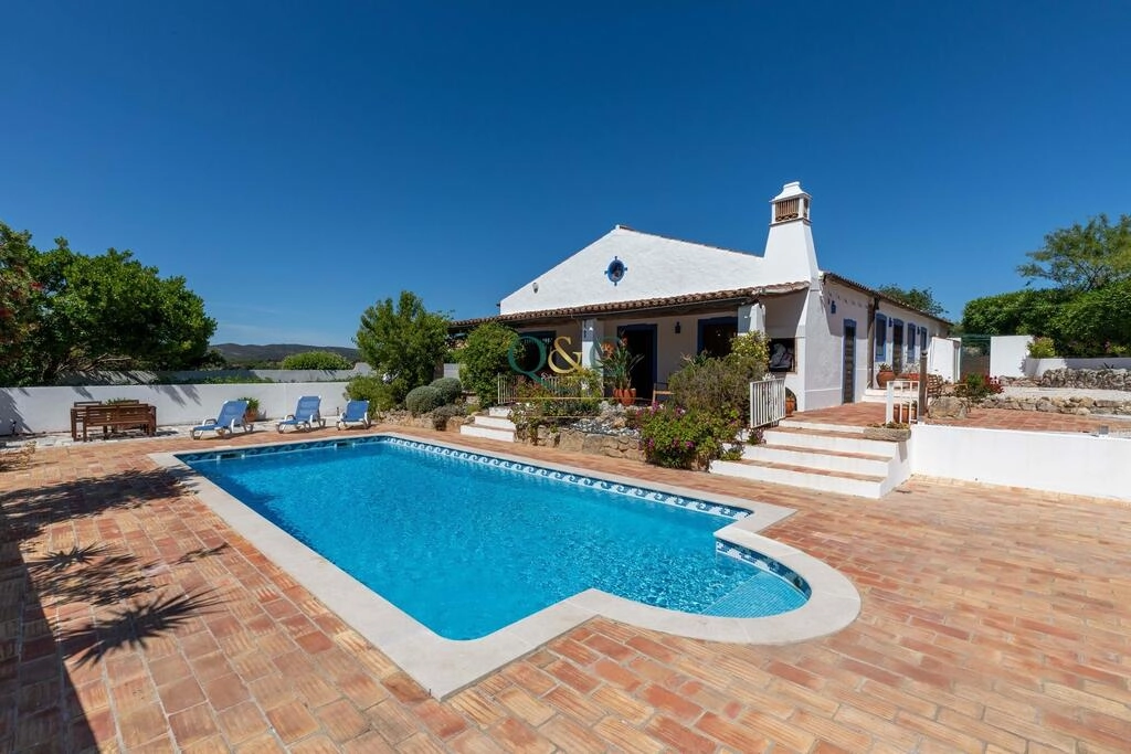 Villa com 4 quartos à venda em São Brás de Alportel Villa com 4 quartos à venda em São Brás de Alportel