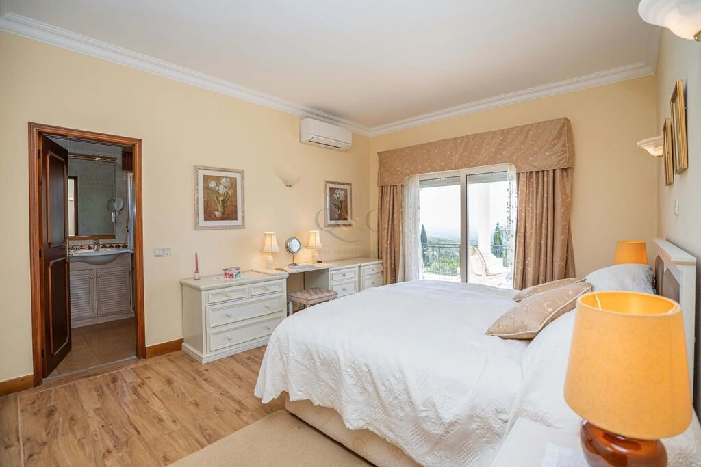 Villa avec 5 chambres à vendre à São Brás de Alportel Villa avec 5 chambres à vendre à São Brás de Alportel