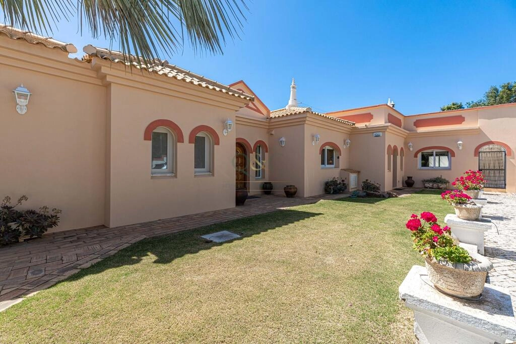 Villa com 5 quartos à venda em São Brás de Alportel Villa com 5 quartos à venda em São Brás de Alportel