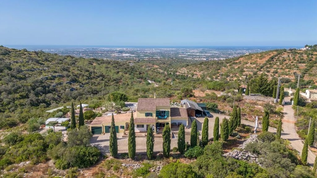 Villa com 5 quartos à venda em Conceição Villa com 5 quartos à venda em Conceição