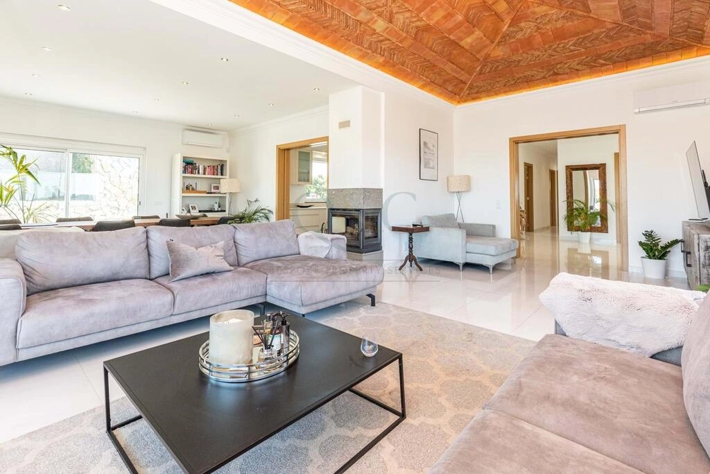 Villa avec 6 chambres à vendre à São Brás de Alportel Villa avec 6 chambres à vendre à São Brás de Alportel