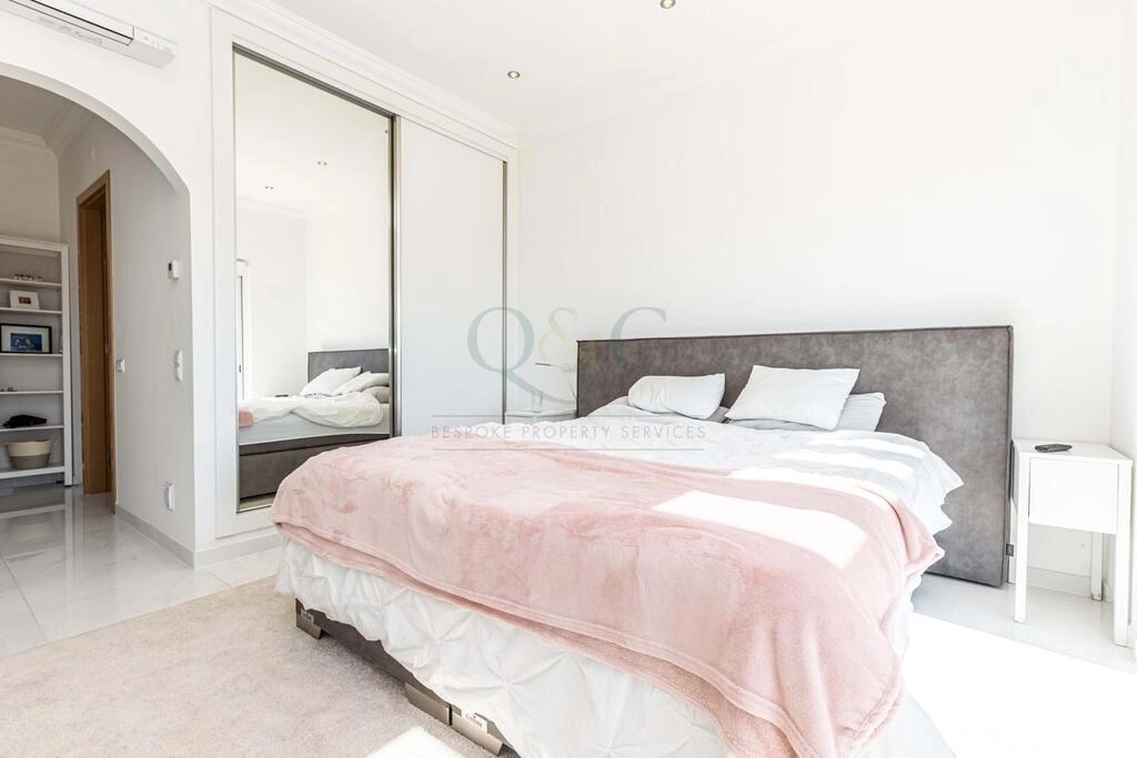 Villa avec 6 chambres à vendre à São Brás de Alportel Villa avec 6 chambres à vendre à São Brás de Alportel