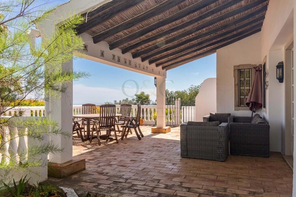Villa com 6 quartos à venda em Loulé (São Sebastião) Villa com 6 quartos à venda em Loulé (São Sebastião)