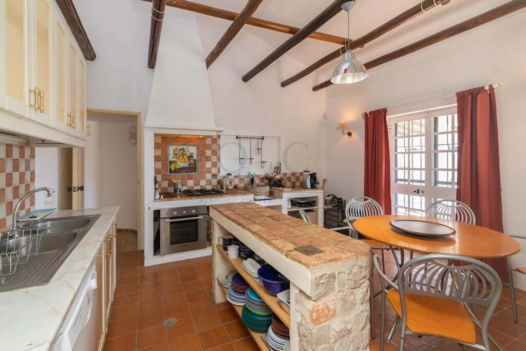 Villa com 6 quartos à venda em Loulé (São Sebastião) Villa com 6 quartos à venda em Loulé (São Sebastião)