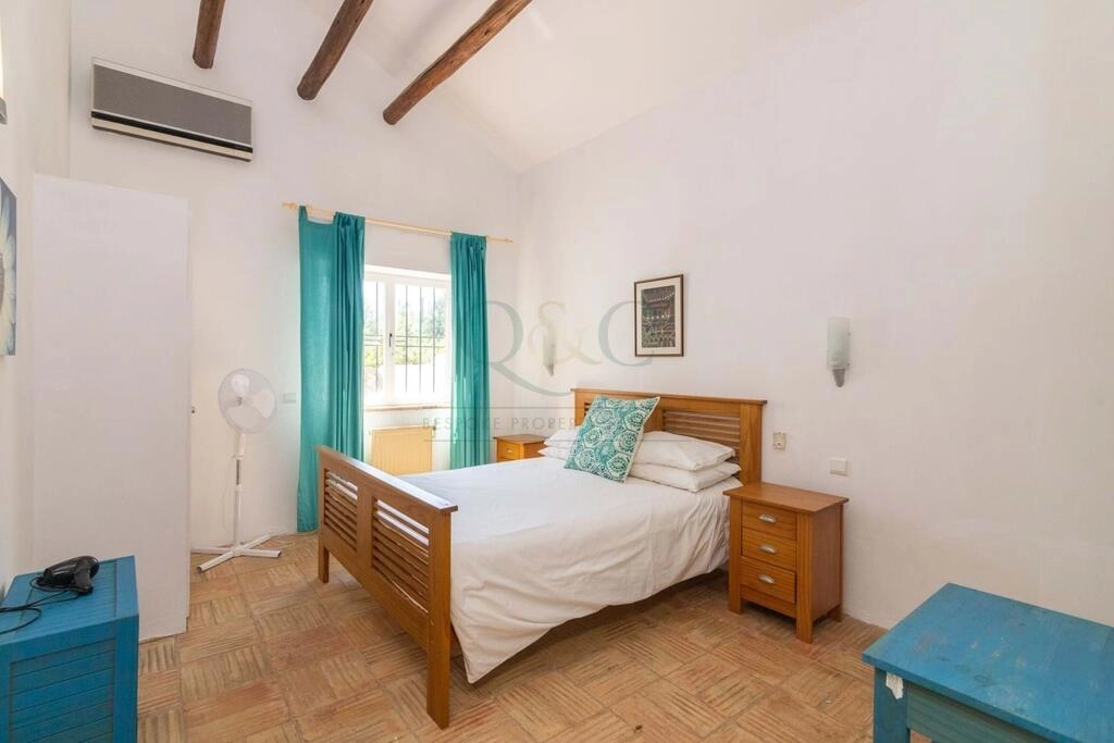 Villa com 6 quartos à venda em Loulé (São Sebastião) Villa com 6 quartos à venda em Loulé (São Sebastião)