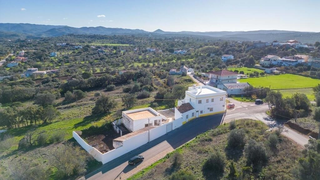 Villa avec 7 chambres à vendre à Salir Villa avec 7 chambres à vendre à Salir