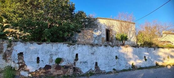 Land with project For Sale in São Brás de Alportel