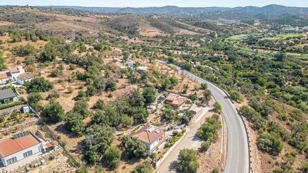 Land à vendre à Querença
