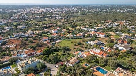 Villa to be renovated à vendre à Loulé (São Clemente)